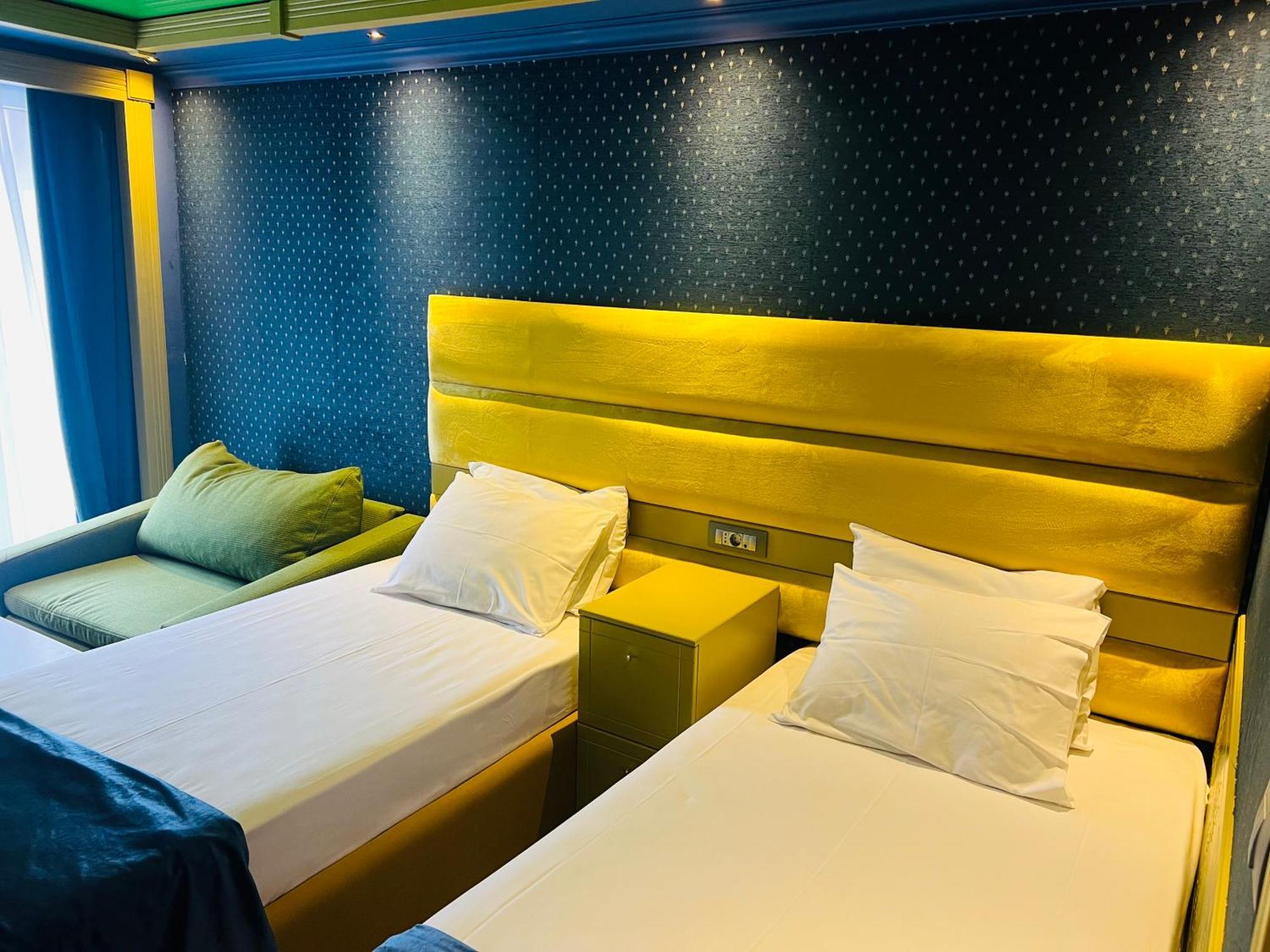 Hotel Craiova By Phoenicia Blue View Олимп Екстериор снимка