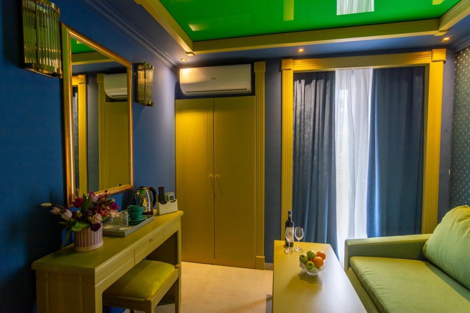 Hotel Craiova By Phoenicia Blue View Олимп Екстериор снимка