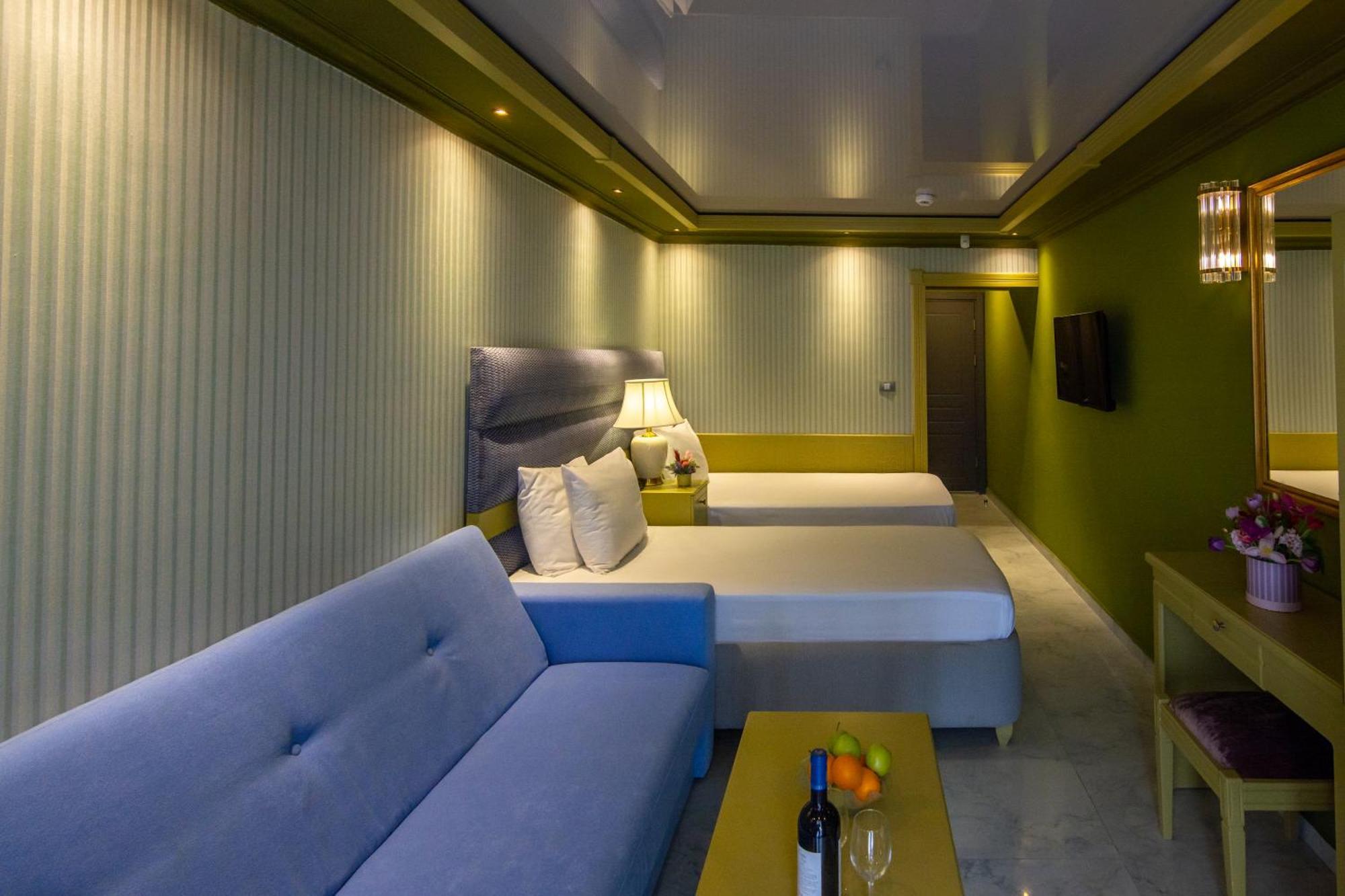 Hotel Craiova By Phoenicia Blue View Олимп Екстериор снимка