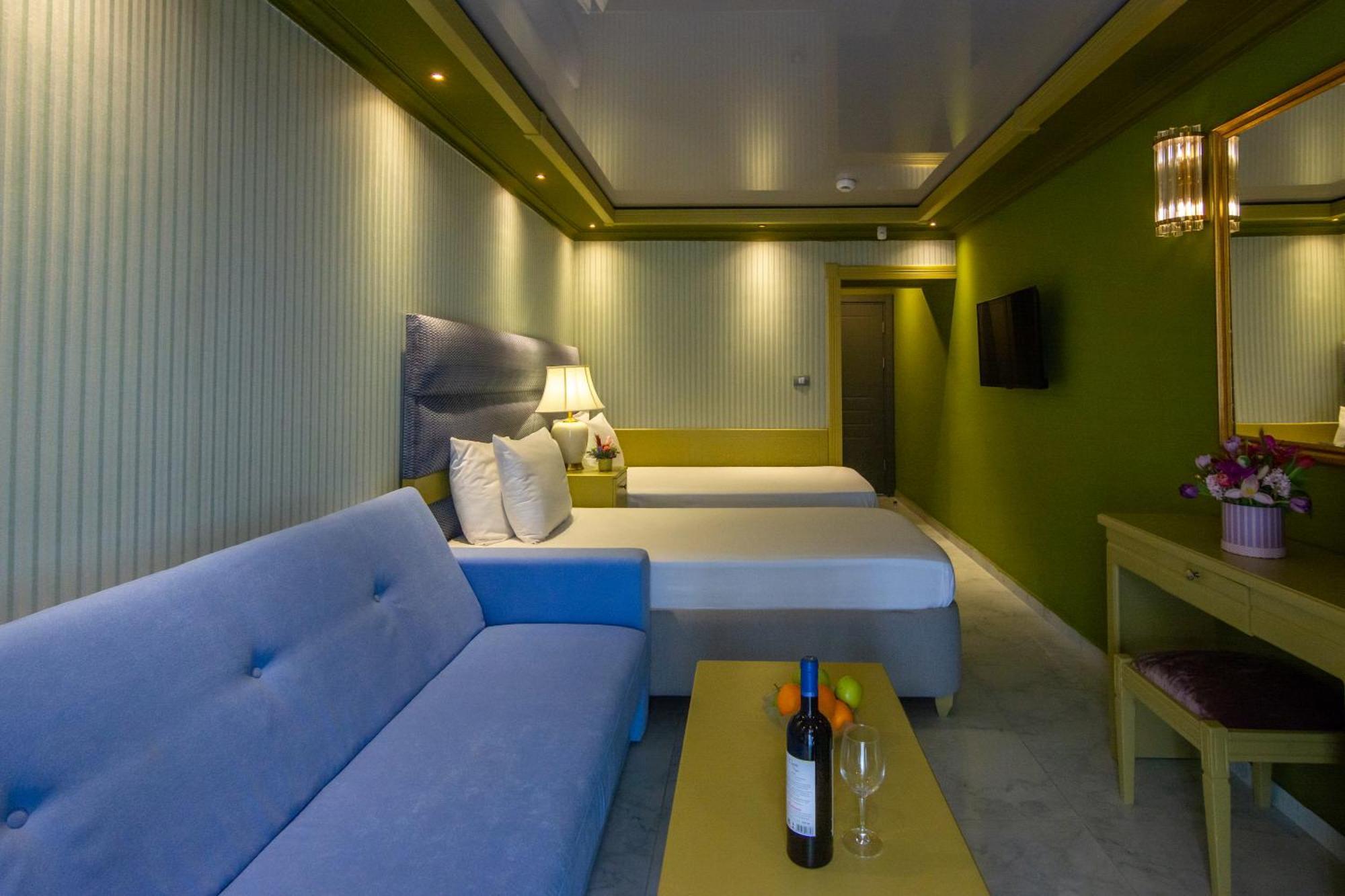Hotel Craiova By Phoenicia Blue View Олимп Екстериор снимка